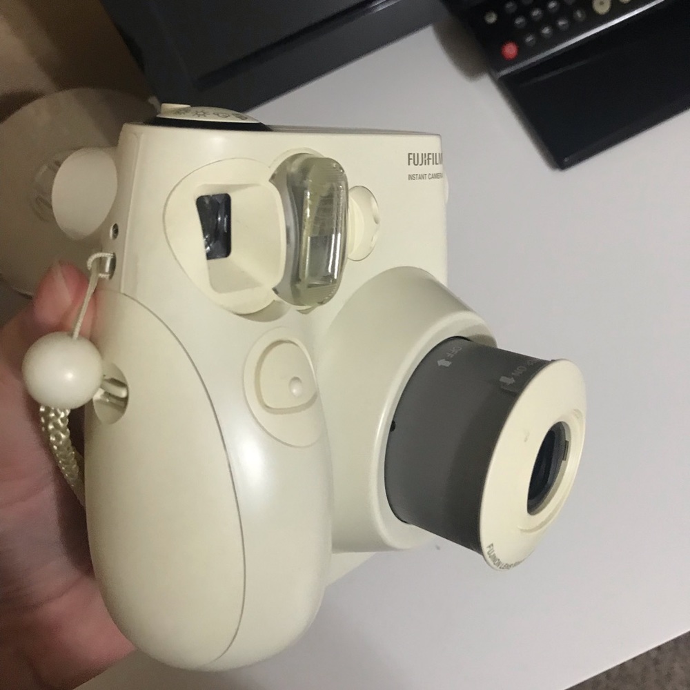 Polaroid camera - Picture 3 of 5